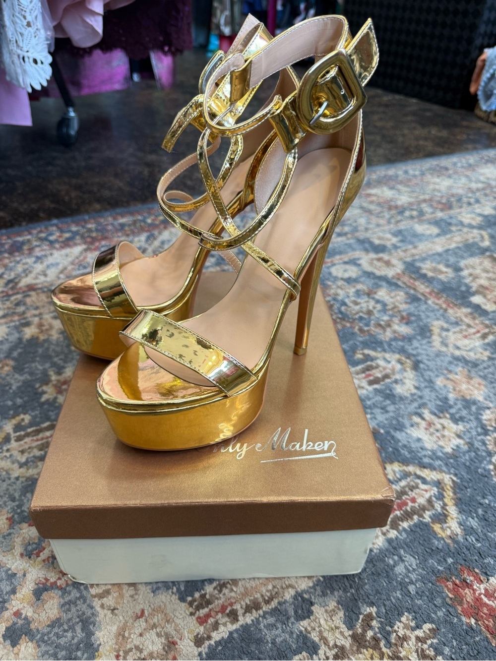 Onlymaker Gold Platform Stiletto Heels Ankle Strap Sandals Size 8 NWT
